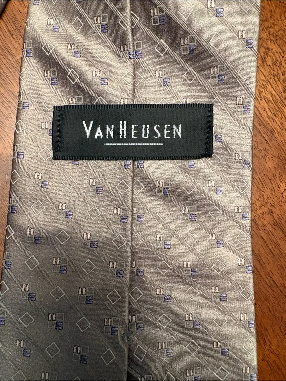 Van Heusen Silver Tie with Subtle Blue Motif